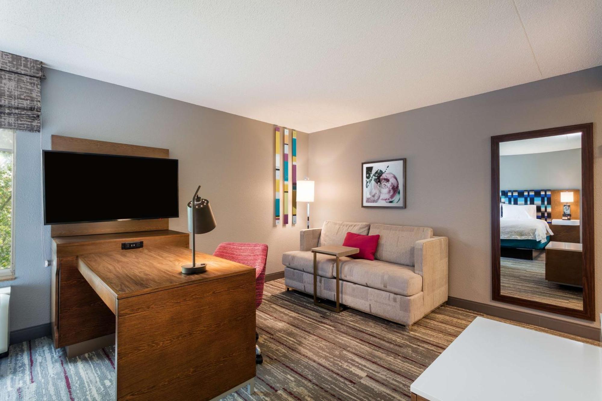 Hampton Inn & Suites Herndon-Reston Exterior foto