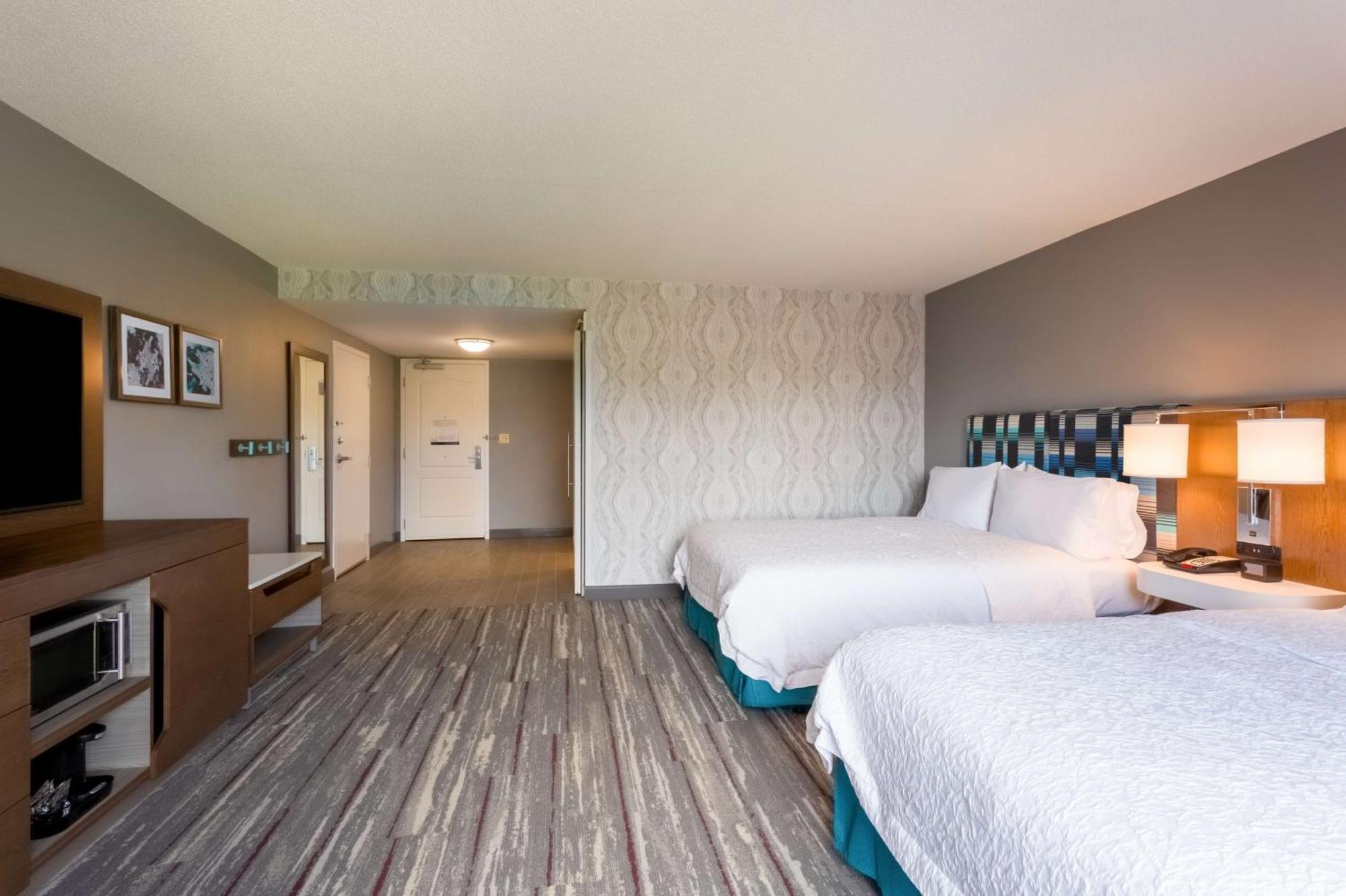 Hampton Inn & Suites Herndon-Reston Exterior foto