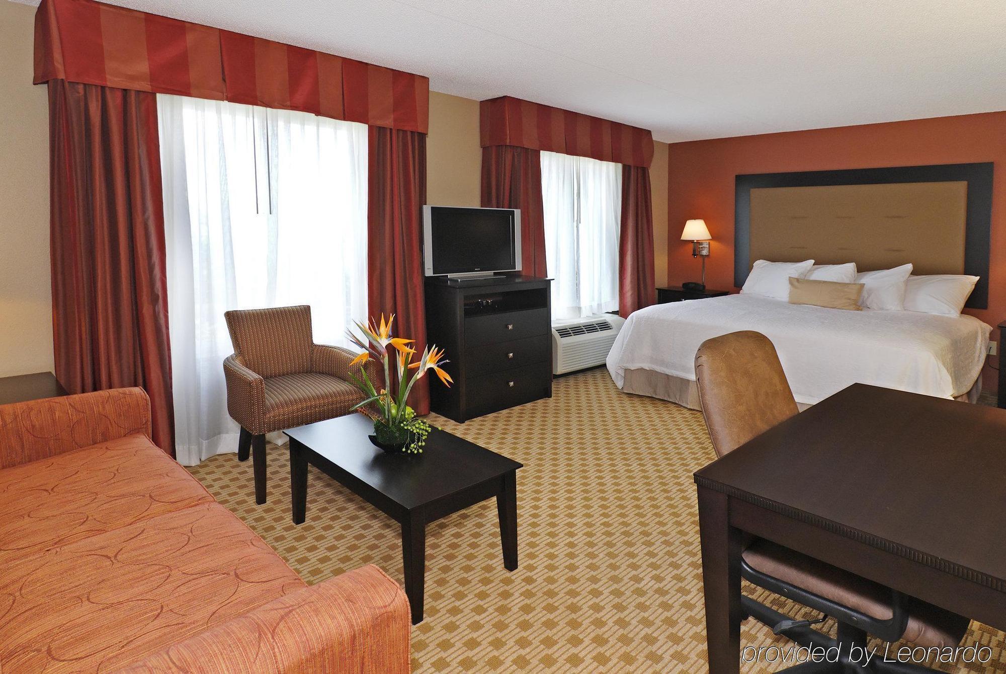 Hampton Inn & Suites Herndon-Reston Habitación foto